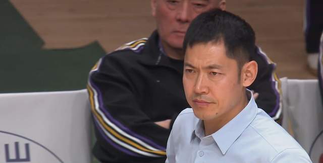 B体育平台-狂输23分后，多位媒体人发声，怒斥缺乏精神领袖，矛头对准张庆鹏